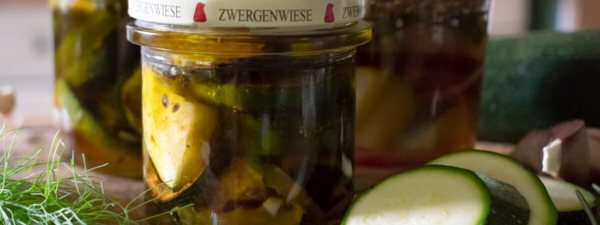 Zucchini eingelegt