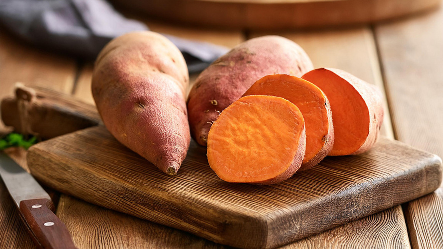 Rezeptbild für Gebackene Süßkartoffeln mit Schafskäse