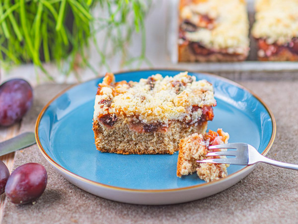 Produktfoto zu Pflaumenstreuselkuchen