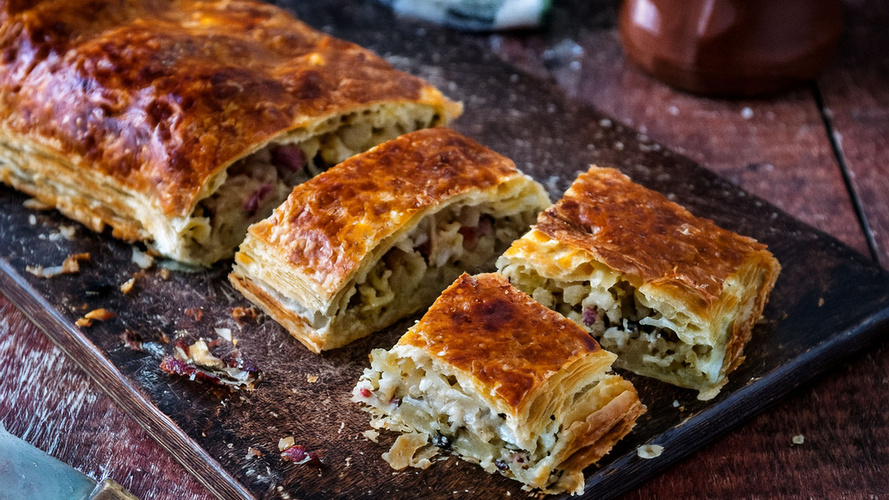 Rezeptbild für Weißkohl-Blätterteig-Strudel