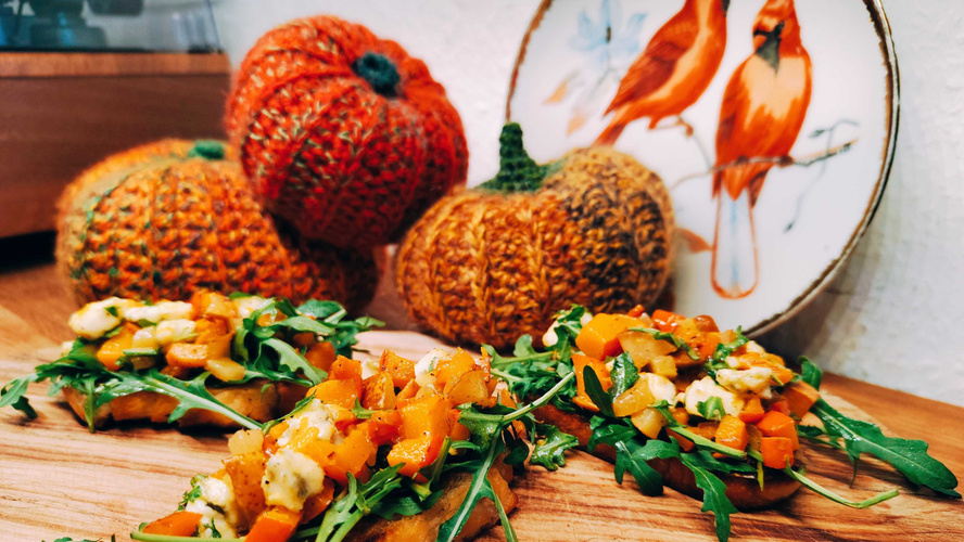 Rezeptbild für Kürbis-Bruschetta mit Birne