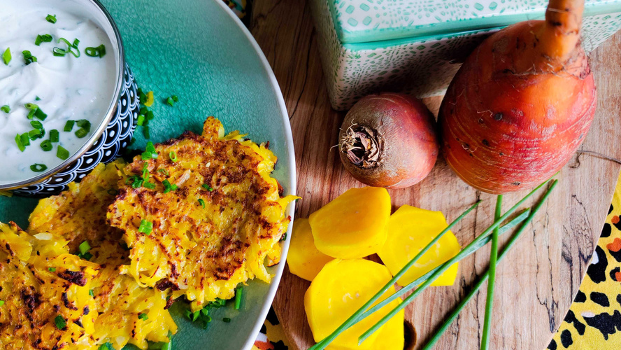 Rezeptbild für Gelbe-Bete-Puffer&nbsp;<br>mit Schnittlauchdip