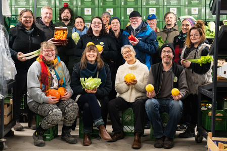 Texthinweis auf grünem Hintergrund: Angebote - Nur für kurze Zeit reduziert