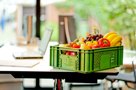 Texthinweis auf grünem Hintergrund: Angebote - Nur für kurze Zeit reduziert