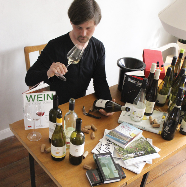 Trecker mit Sämaschine in Ringsberg